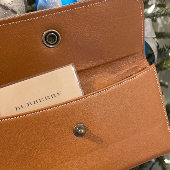 Burberry wallet - Picture 2 of 6